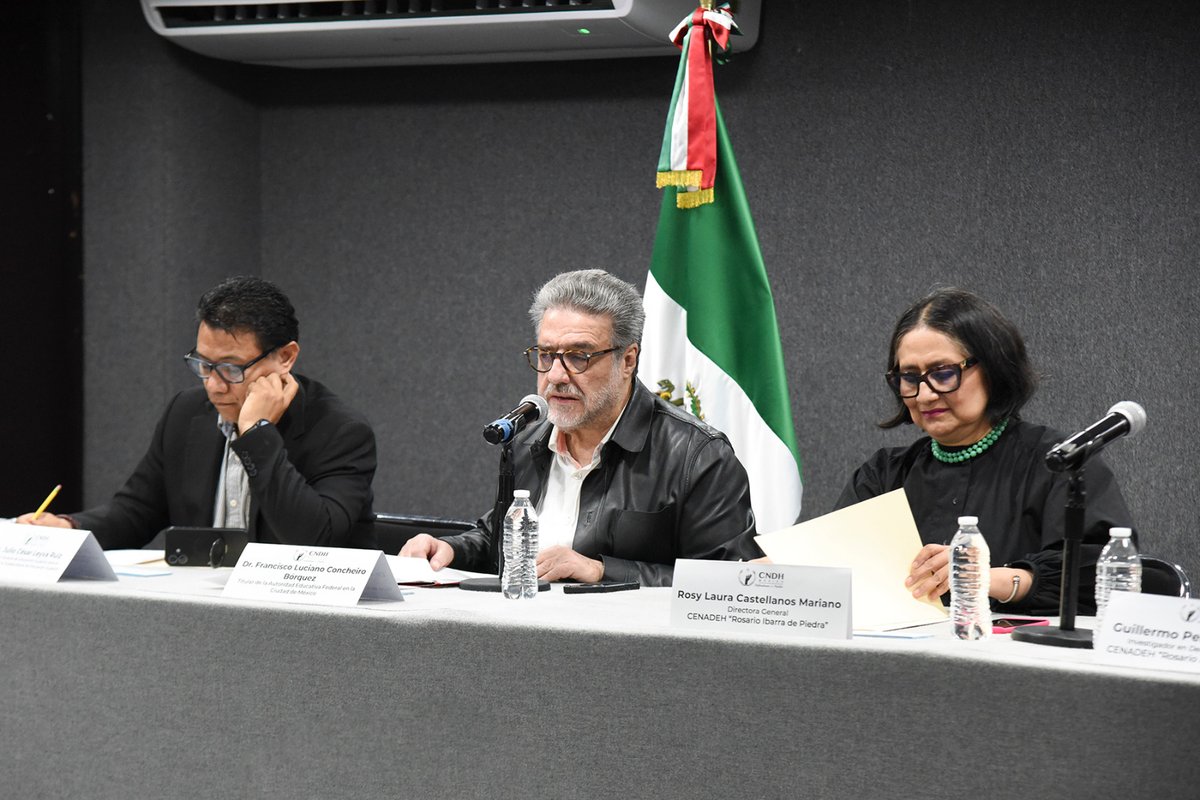 AEFCM_SEP's tweet photo. 📚 Inició el 1er Diplomado “Formación docente. Derechos humanos y cultura de paz. Una lectura crítica”, resultado del trabajo conjunto entre @SEP_mx , #AEFCM, @CNDH , #DGESuM y la @UNRCastellanos.
#DerechosHumanos #CulturaDePaz https://t.co/WymhaXJXXZ