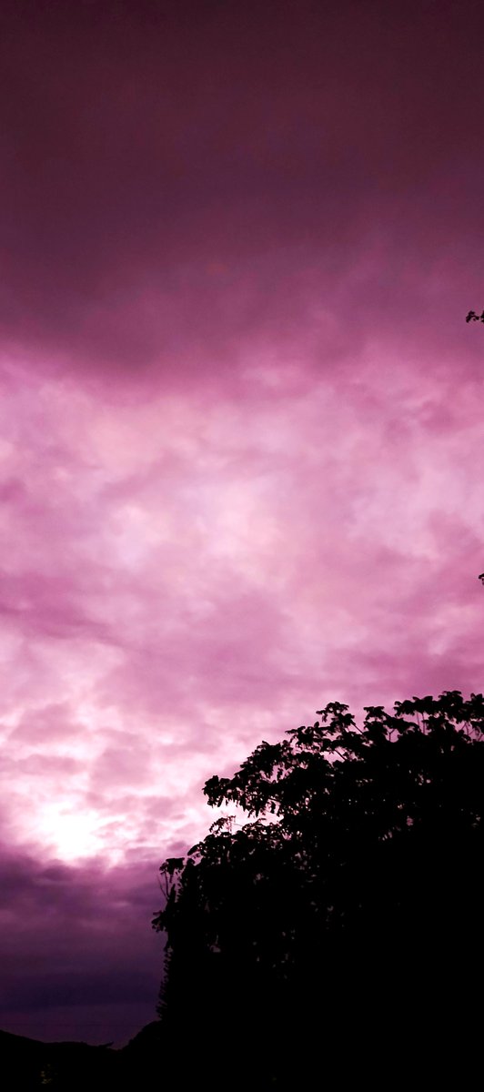 Moises2Andrade's tweet photo. Amanecer lluvioso en El Salado, Isla de Margarita, Venezuela, fotos tomadas, Gracias a DIOS, el 30/01/2026, a las 06:14 horas.
#DIOS #JESUCRISTO
#ESPIRITUSANTO
#LaBiblia
#LaPalabraSagrada
#IsladeMargarita
#Playas
#PaisajesBellos
#Atardeceres
#Amaneceres
#Relax
#ImagenesHermosas https://t.co/WqRRYQYUmD