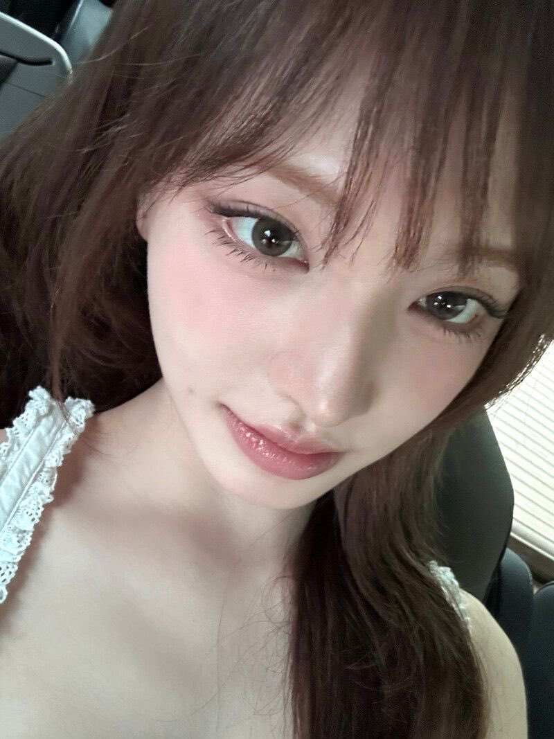 nanamiidoll's tweet photo. lo bueno es que solo staneo a cuatro grupos 
@makizenicc @makizenicc @makizenicc @makizenicc https://t.co/3ya6qrcje7
