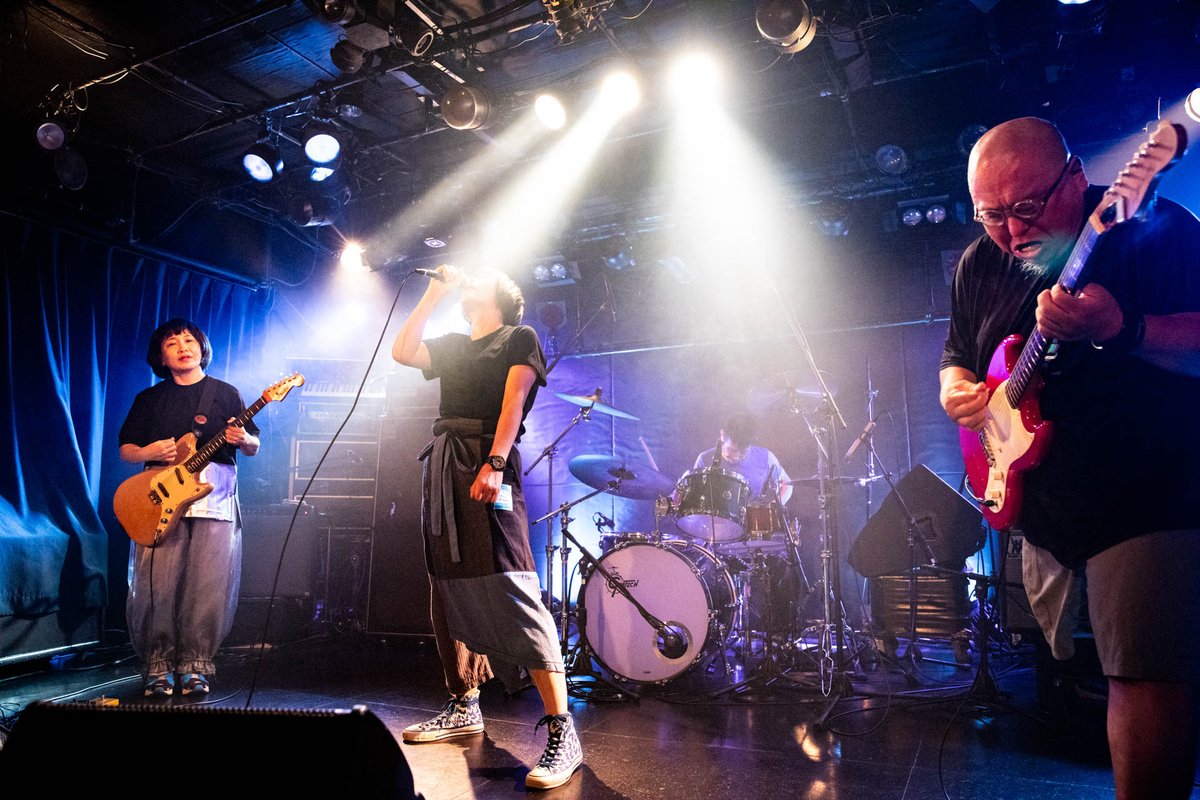 da084ken1's tweet photo. 本日をもって ill evans 解散となりました。短い間でしたが楽しい時間をありがとうございます。メンバーの今後のご活躍を遠くで応援しています。関係者の方々、応援していただいた皆さま、ありがとうございました。 https://t.co/0tf2nwX96m