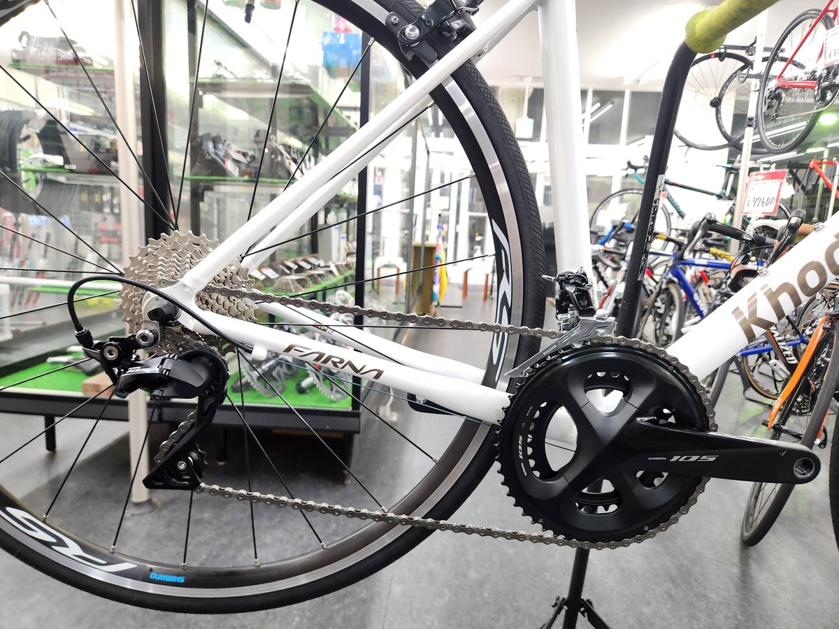 cycly_kawagoe's tweet photo. 本日紹介の1品

KhodaaBloomの｢FARNA 105｣

ジャパンフィットのアルミロードバイク！
リムブレーキで普段使いしやすく、初めての1台にオススメ！

https://t.co/cxvIb5J7aL

#サイクリー / #ロードバイク / #買取強化 / #川越 / #試乗可能 / #有酸素運動 / #掘り出し物 / #楽しむ https://t.co/9k9GgPdIsJ