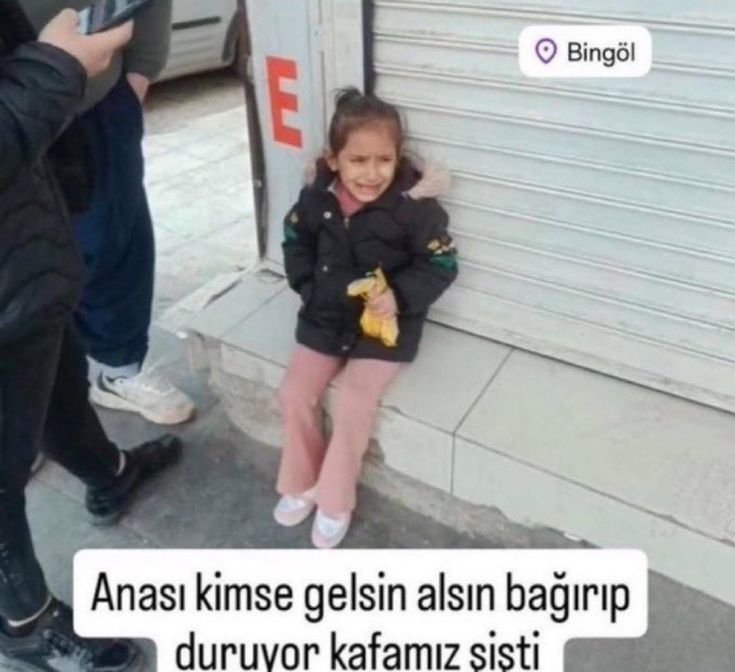 Crusshfanpage's tweet photo. Anlık tiktok tayfanın gozunde ben https://t.co/WPnEPEPXfz
