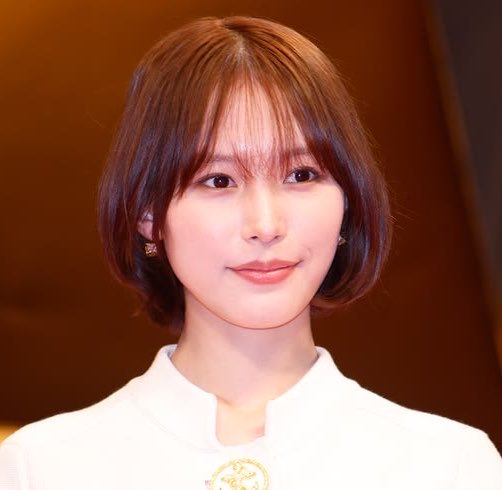3b2zg's tweet photo. 【朗報】高校1年生の南沙良、美少女過ぎる

歯並びの乱れによるバッカルコリドーの多少の左右差はあれど、それ以外には何も変わっていなくて正真正銘のギフテッド。

これだけ面長は顎削りで治せの向かい風が強い現代で、面長美人『南沙良』の存在意義はデカい。 https://t.co/aLjQwXxjqK