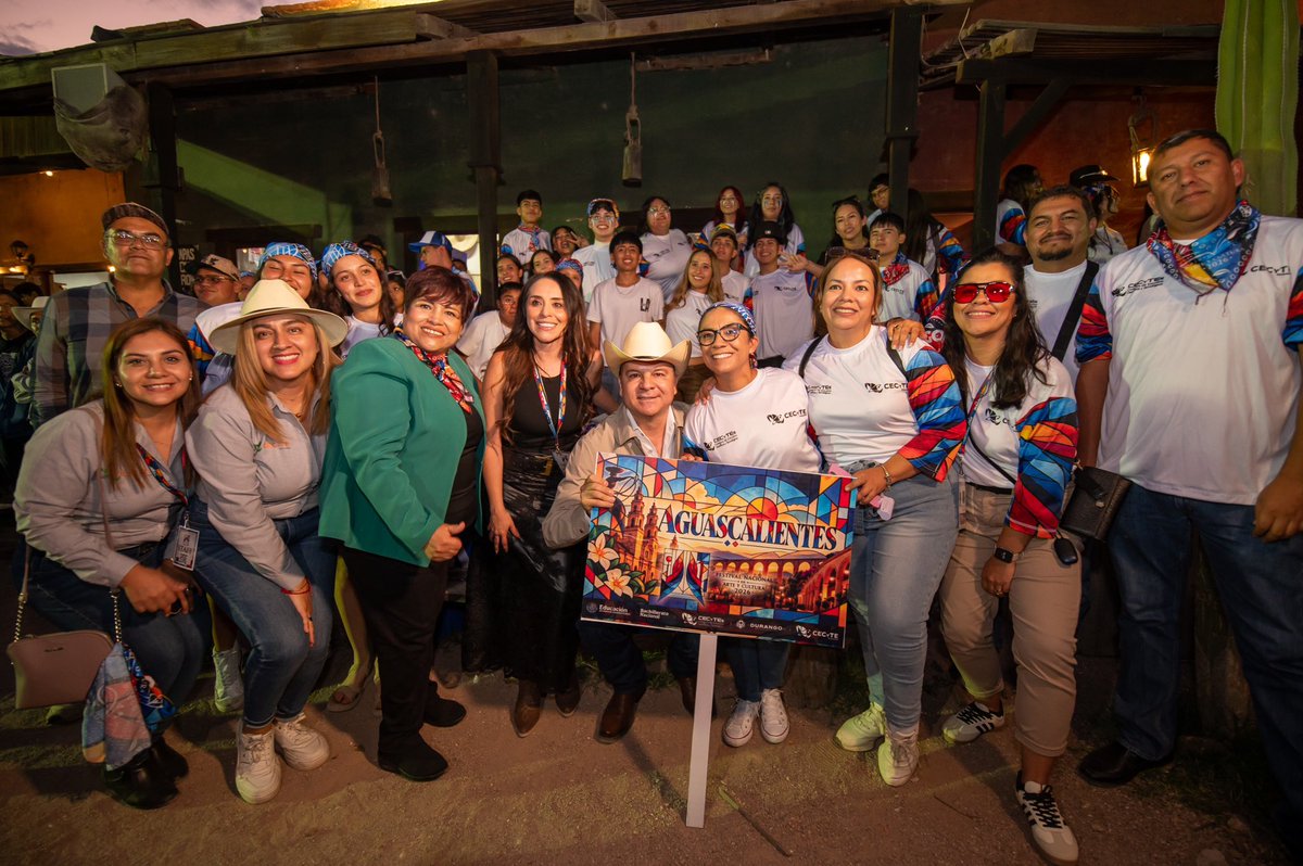 EVillegasV's tweet photo. 🎭🎶 ¡Bienvenidos a su casa, Durango!

Qué gusto recibir a jóvenes de todo México en el XXVIII Festival Nacional de Arte y Cultura de los CECyTE. Del 12 al 16 de octubre, estudiantes de 30 estados compartirán su talento en 12 disciplinas artísticas y culturales.

Soy un convencido de que cuando crecemos cerca del arte, la música y la cultura, crecemos diferente. Por eso, aquí le apostamos con todo al talento de nuestras juventudes. 🙌

¡Que disfruten Durango y que viva el arte y la cultura!