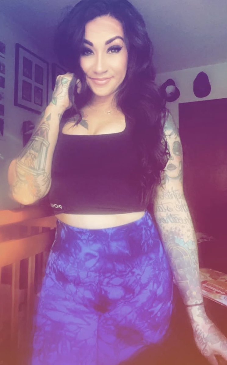 igibohhhh's tweet photo. IRL Submission 
Dm or comment to expose your irls or gfs and family cucks, you know you want toooo https://t.co/iRnOsGSsfp