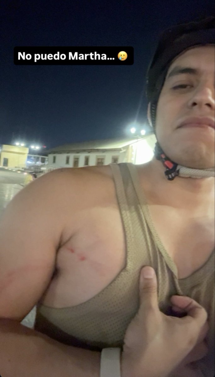edd13z's tweet photo. No puedo Martha… 🥲
#biker #reynosaenbici #gay #Reynosagay #nopuedomartha #twunk #twunkgay #godisabottom https://t.co/R7z4T4V23I
