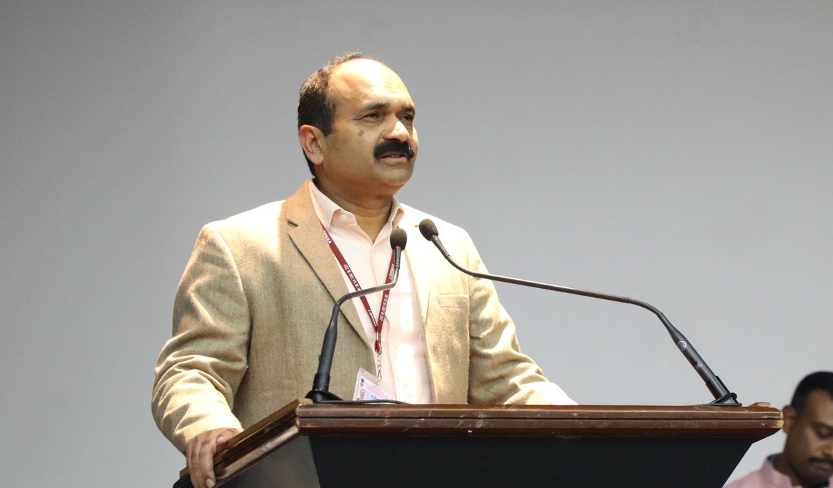 LBSNAA_Official's tweet photo. Addressing the Academy staff following the drills, Dr. B. Rajender, Director, highlighted the significance of leadership, individual accountability, vigilance and informed decision-making in fostering a culture of responsibility to safeguard lives during emergencies. https://t.co/991nqJLWgV
