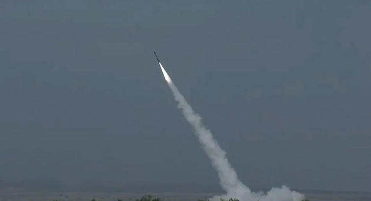 rukhsar413186's tweet photo. The Pakistan Army on 13 Oct 26  conducted a successful test launch of the Fatah-2 Extended Range (ER) hypersonic ballistic missile. https://t.co/CQRA0AmwYj