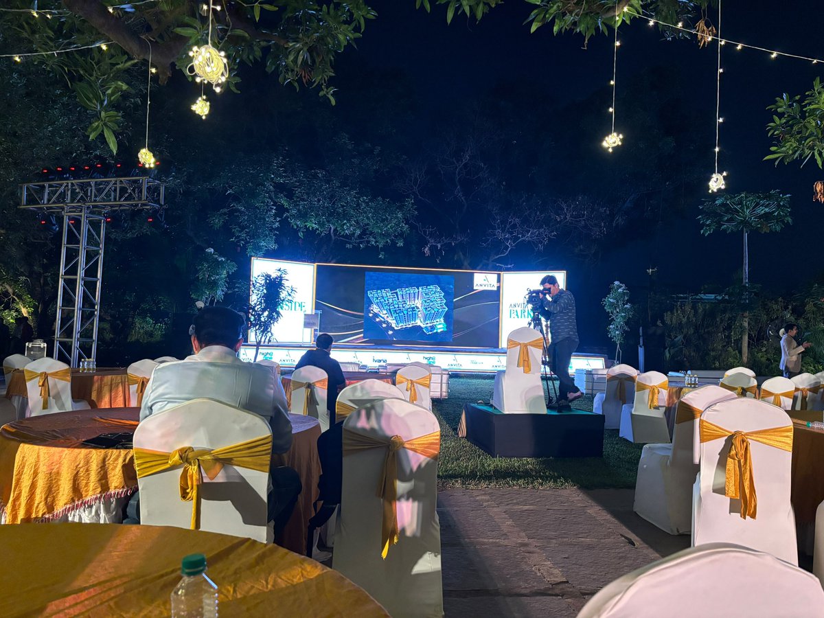 SWREIndia's tweet photo. anvita #highnine #kollur #hyderabad #western 

Good investment value when we come across various options in Hyderabad. Your amount is valued and it's going to come to 2-3 X in coming 2-5 years perspective https://t.co/z78yjfSMtV