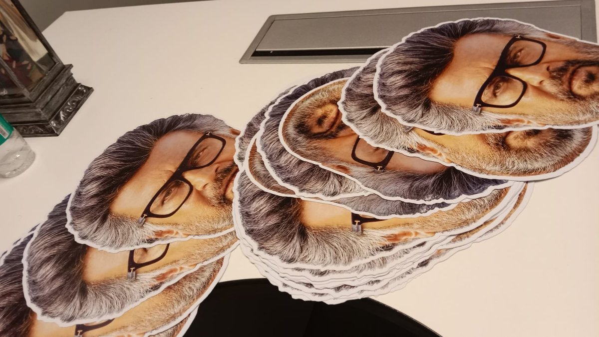 imravee's tweet photo. Tomorrow 7am @RohiniSilverScr 
Every #Thalaivar fan will be wearing this...
The entire premises will be in a #Rajinified mode...
This is just one among the numerous other celebrations planned 
Do join us to celebrate the Legacy of #SuperstarRajinikanth 
😍🙏🤘

@NikileshSurya
@Arvindec10

#Jailer2
#51YearsOfRajinism 
#ThalaivarForLife 
#ThalaivarNirandharam 
#FansFortRohini