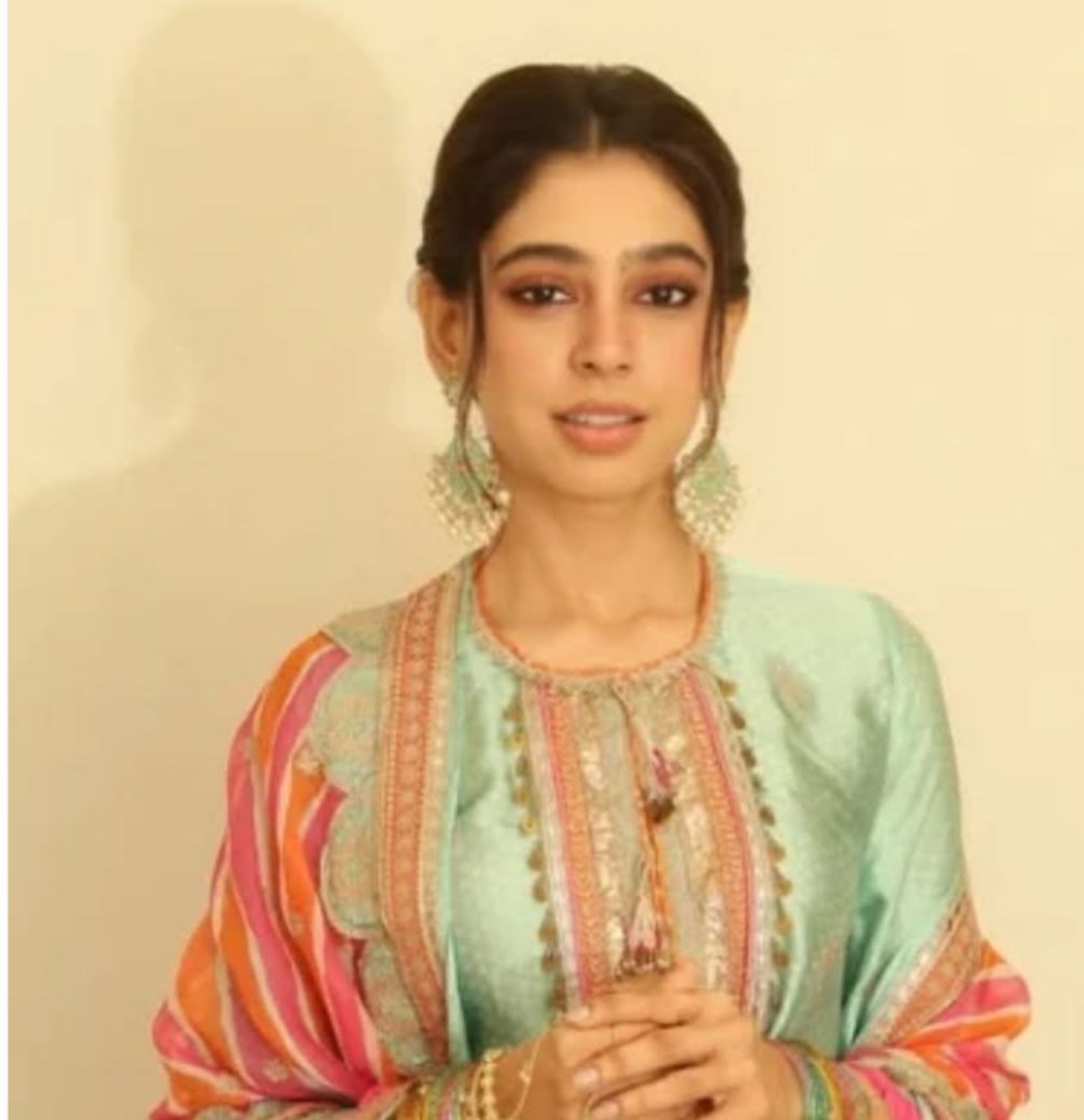 NewsX's tweet photo. You Will Have To Sleep With Me’: Niti Taylor Recalls Casting Couch Experience That Drove Her Away From Films👇
https://t.co/M5UpL51ibw
#NitiTaylor #CastingCouch #EntertainmentNews #BollywoodNews #MeTooIndia https://t.co/HlLlSmY5sv