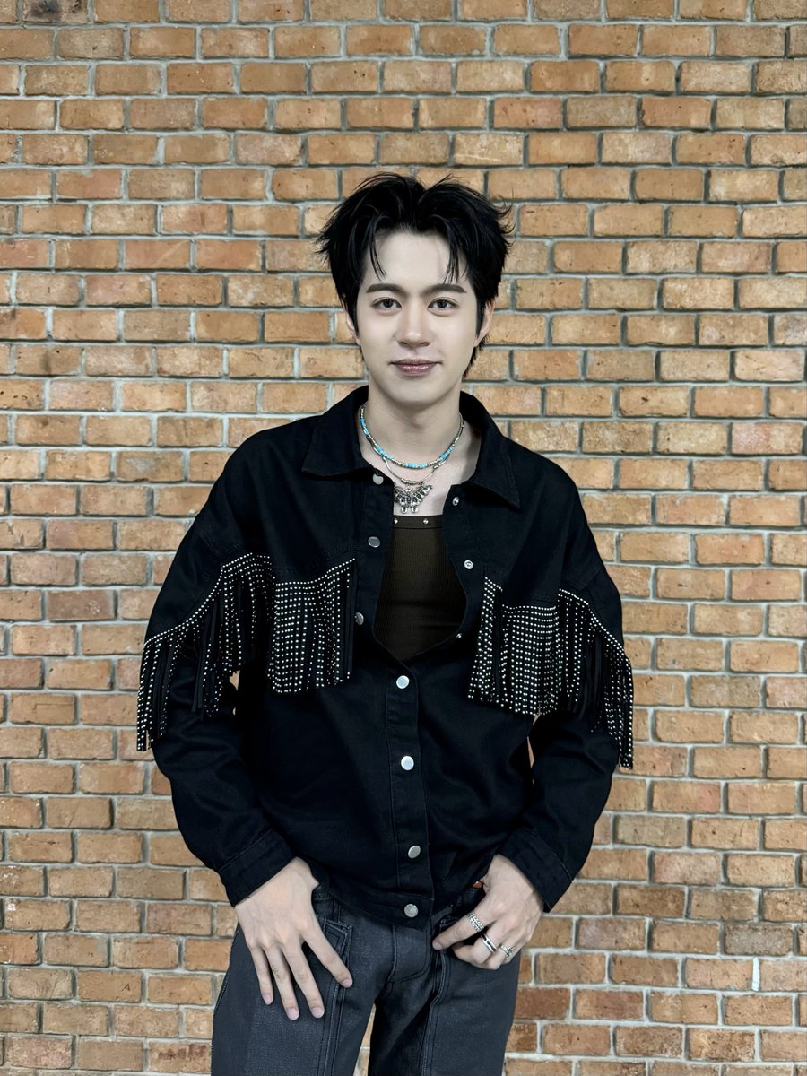 PROXIE_Official's tweet photo. ฝากรายการ "วันนี้ ทางช่อง One31" ที่พวกเรา #PROXIEth ได้ไปโปรโมตเพลง ‘Baby Girl’ PROXIE Feat. GALCHANIE กันด้วยนะครับ

🔴FB: https://t.co/Aj2JbUR1dD 
🔴YT: https://t.co/yAs45lx17p

#พ้อกสีเบบีเกิร์ลออกล่าD1
#PROXIE_BabyGirl
#PROXIE_SpiritsAwaken
#bROTHERSMUSIC https://t.co/SQjbyRsXan