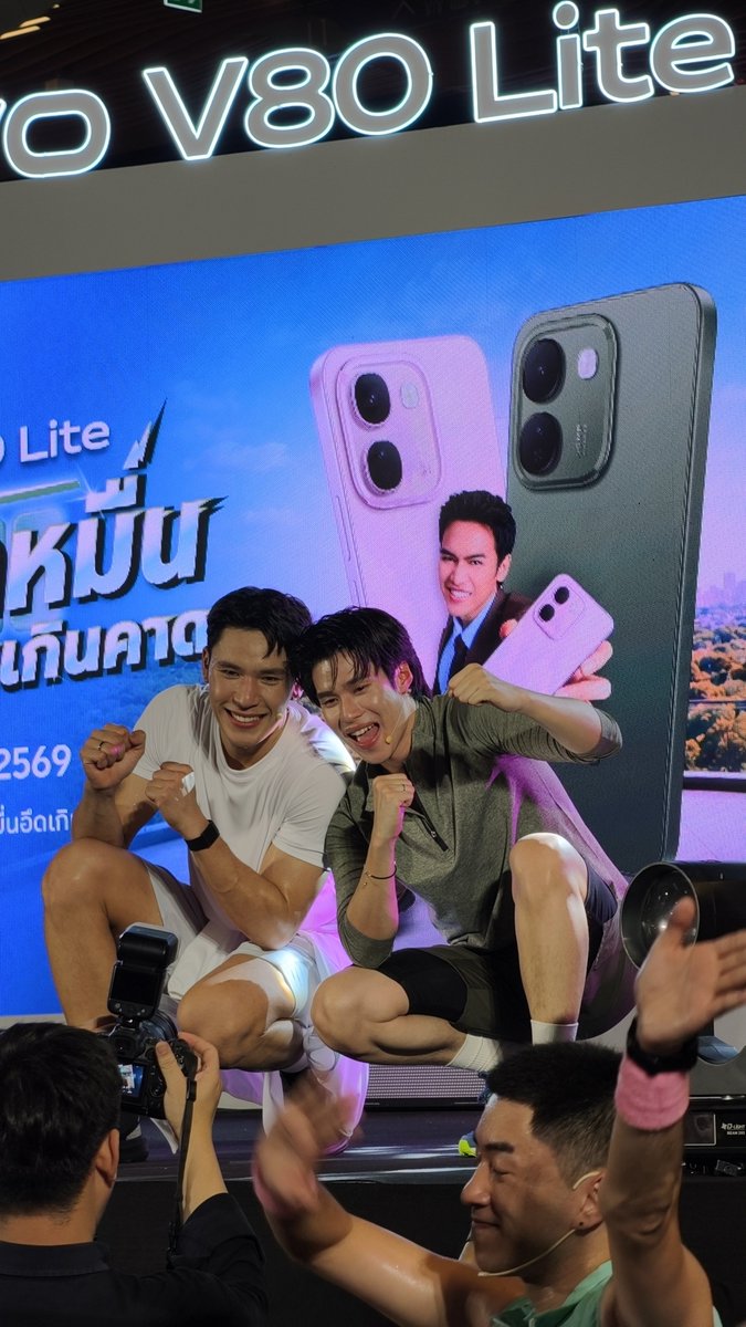 OSinmai66537's tweet photo. ถ้าอีกหน่อยพี่เห็นหนูสองคนตัวเล็กจี๊ดเดียวก็ไม่เป็นไรนั่นแสดงว่าพวกหนูมาไกลแล้วมากจริงๆ ติดตามตั้งแต่วันที่ยังไม่มีชื่อด้อมจนถึงวันนี้ที่เริ่มจะมองเห็นเพิร์ลพีคไกลขึ้นจากเดิมดีใจนะครับที่หนูสองคนแมสแล้ว #เพิร์ลพีค #pearlpeak #ทั้งใจให้เพิร์ลพีคจริงๆ https://t.co/DvESQFdnh1