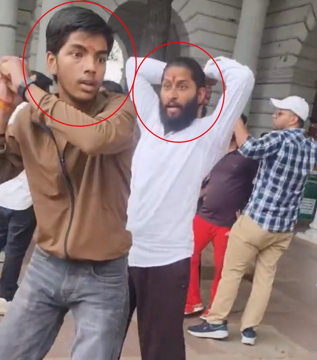 Saurabh_MLAgk's tweet photo. While right wing Goons who are molesting girls are getting bail on same day.

Saurav Dass &amp; Ashutosh get jail for 5 days. https://t.co/r71DAD3orz