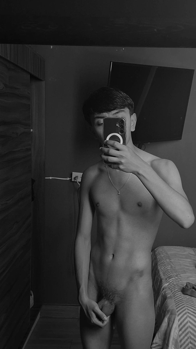 whoisdilanxxx's tweet photo. chudai 🔥 https://t.co/ZYPDXMnqBI