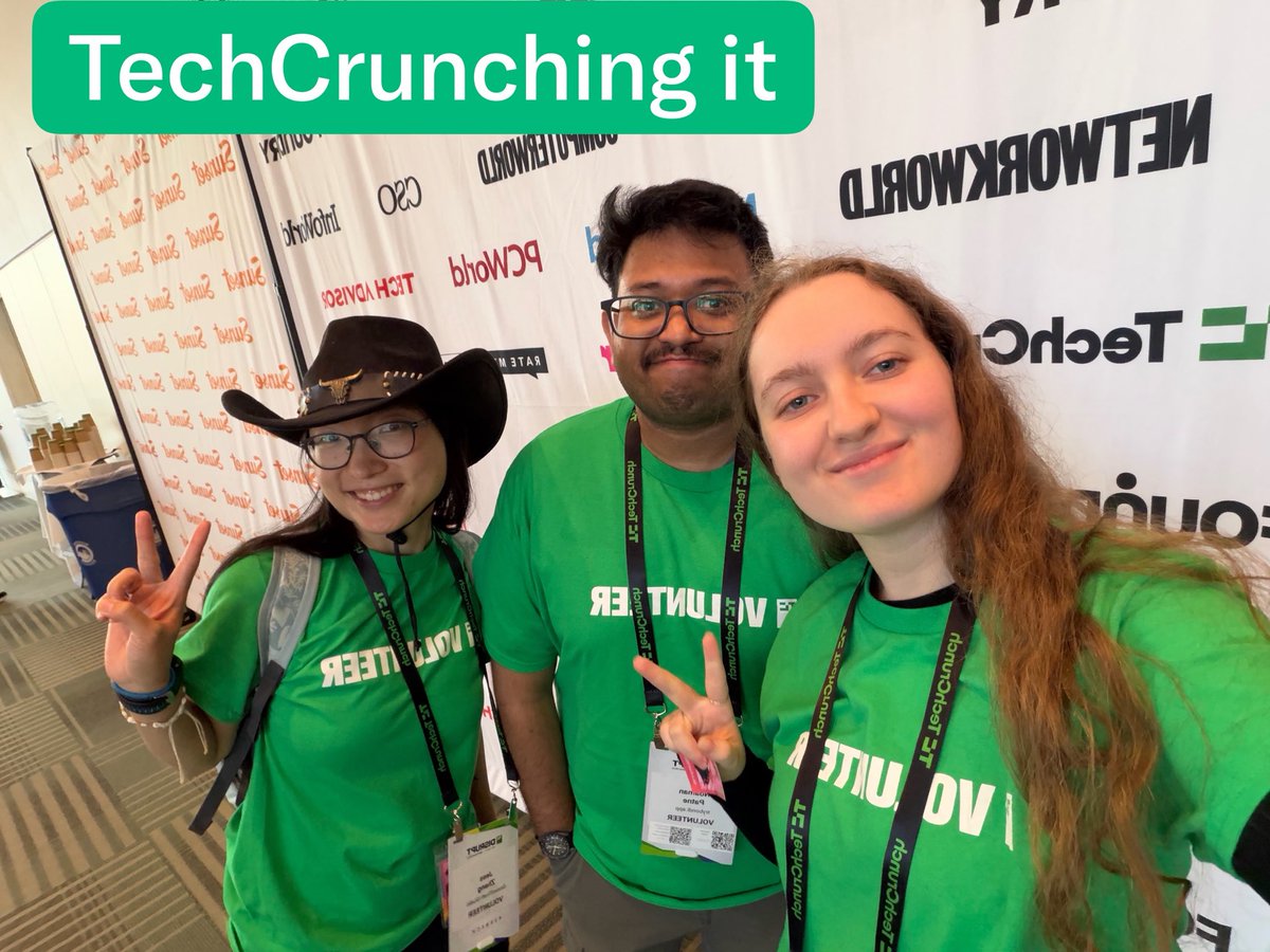 Shelly_Wsource's tweet photo. @TechCrunch #volunteer Day1, to be continued👀 #ShortswithShelly #GenZ  #sanfrancisco #AI #frontiertech #entrepreneurship #SF #TechCrunch2026 https://t.co/RTt1qreIYc