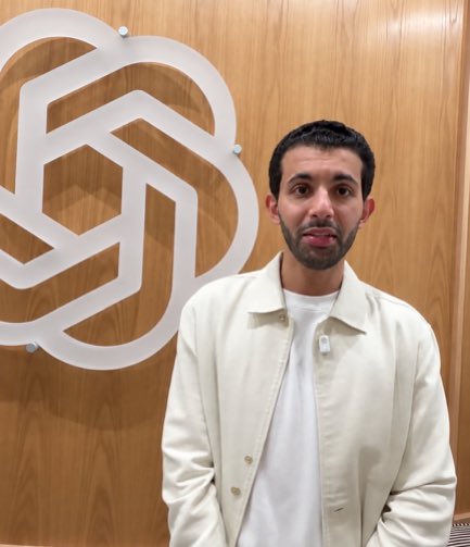 ZEER0HOUR's tweet photo. OPENAI hired a Muslim 

First thing he tried to do 

Steal from the company https://t.co/EAwjZmR3Ia