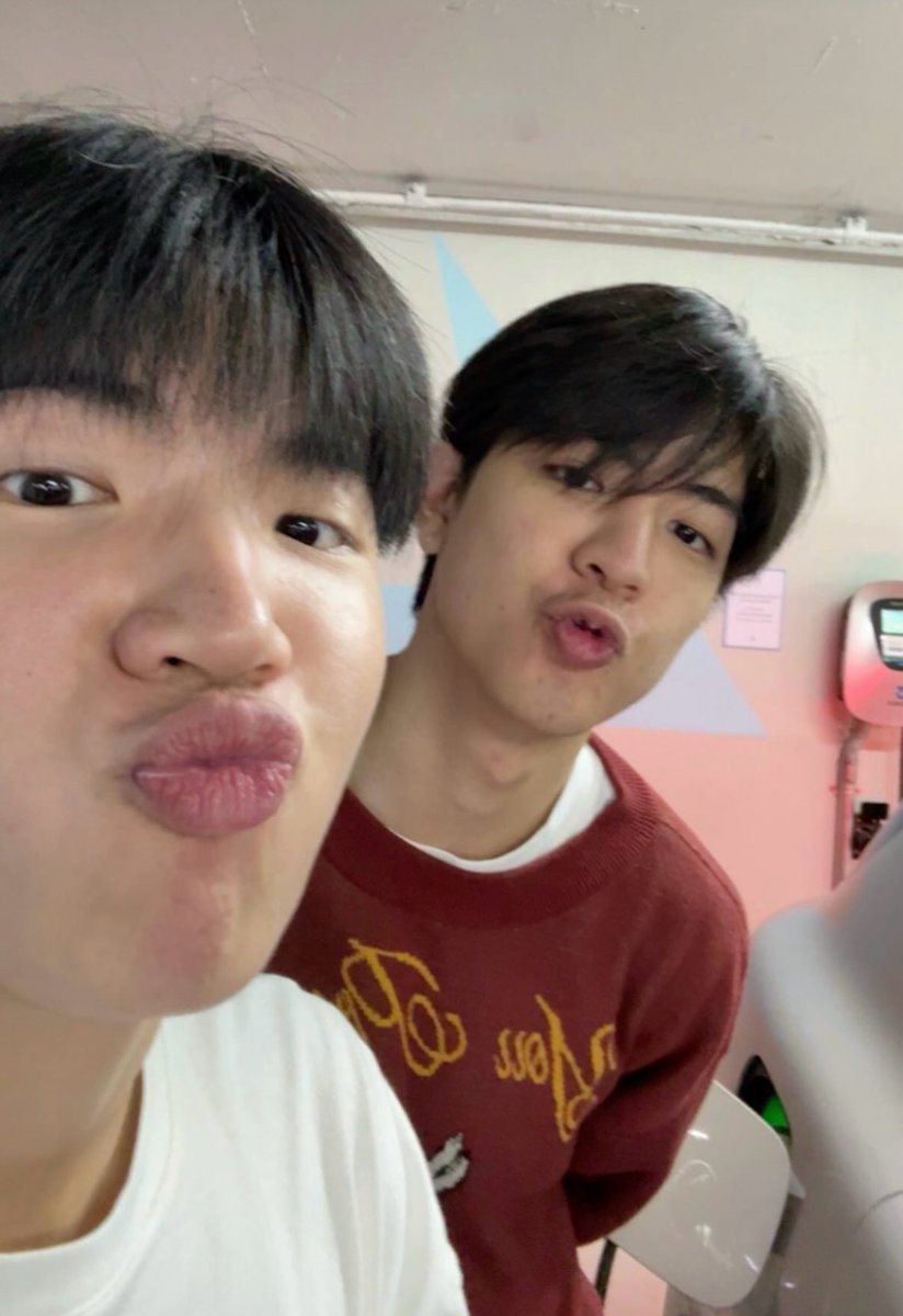 myouzzzi's tweet photo. ซีคีนก็น่าจะคิดถึงกันมากกว่านะ https://t.co/NqibzaNTId