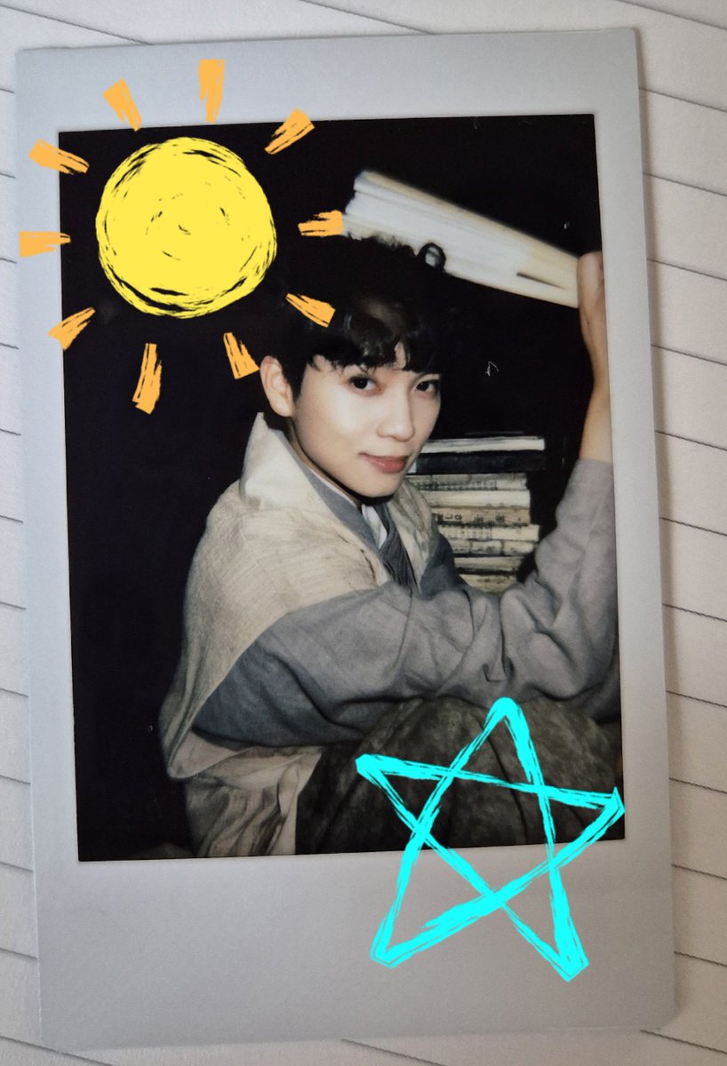 soo6122's tweet photo. *나눔요*
어둑시니 류동휘배우님 폴라
폴데때뽑은겁니다..
동휘밴이 본진이시고 폴라 교환하지 않고 소장🤙100퍼이신님께  드려요~
#류동휘 사물함정보주세요~ https://t.co/Hk03VYyFvT
