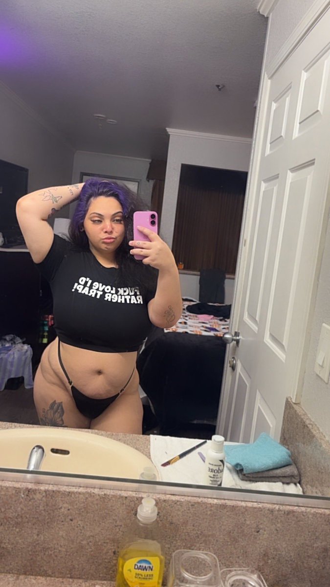 cry4indica's tweet photo. $30 FaceTimes 📲 https://t.co/t04MmRIMWQ