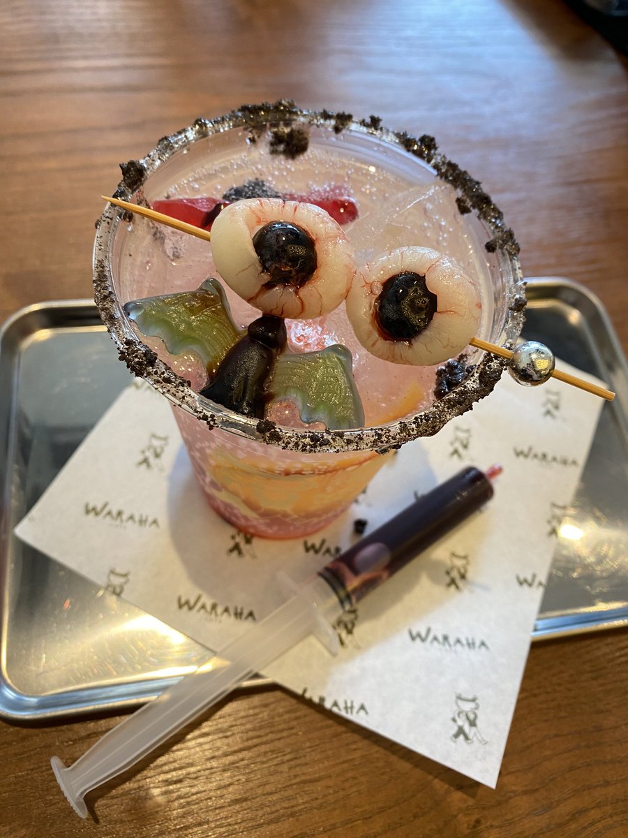 Natty_Kanyarath's tweet photo. Bloody Eyes 🎃🧛‍♀️💉

#WarahaCafe https://t.co/Dpg80zrdrx