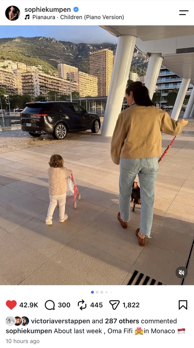 verstappenhq's tweet photo. So many people hating on Max and Kelly for “abandoning” their kids with the nanny while they were in Singapore. Meanwhile Max’s mom was babysitting them (and the pets). Are parents never allowed to be away from home? Touch grass. https://t.co/lWcpdEB7rC
