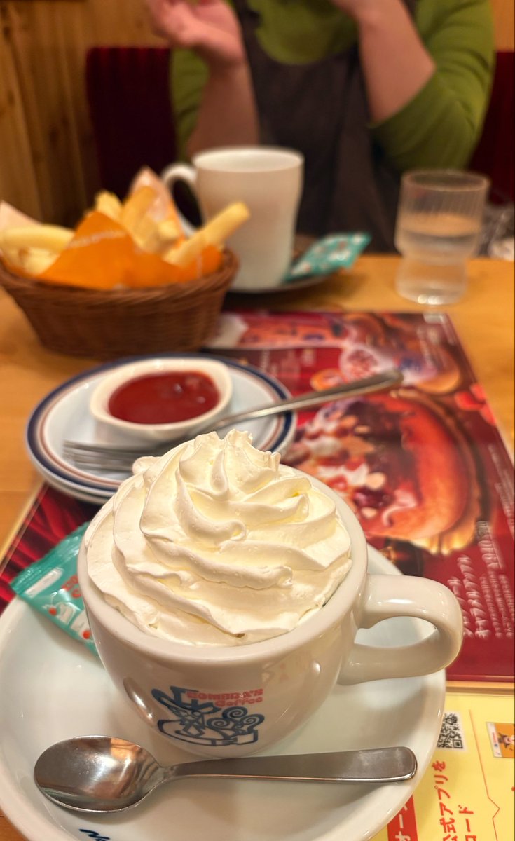 kyoukotatuma's tweet photo. 今日もコメダ☕️で友達と
楽しいひととき✨️ https://t.co/oSq9BiVySd