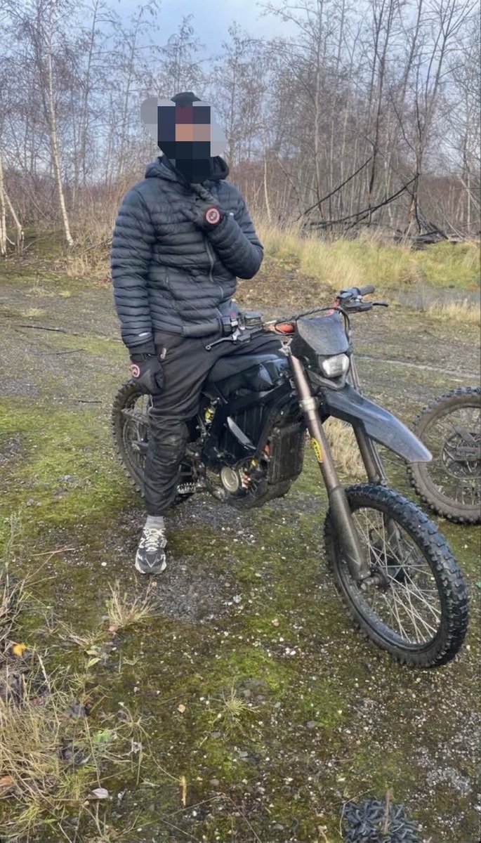 teenscot123's tweet photo. Who’s stepping up and being a good cashfag #findomcashmaster #uk #cashalpha #chudai #domfeet #chavdom https://t.co/Ztkg4wtxe5