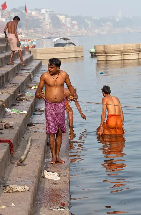 LUCYYY18_'s tweet photo. @SuryaSastryy @shreya_srivats Atleast those women have beautiful bodies to diplay https://t.co/SbMf9GQQLT