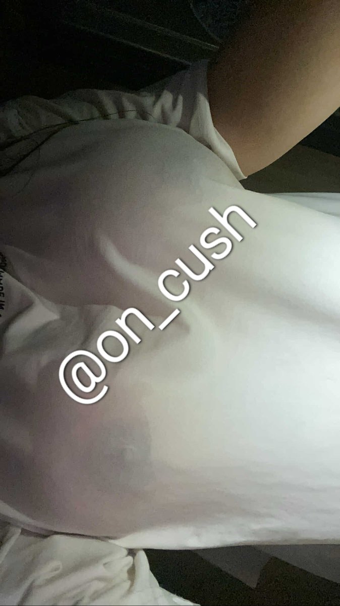 on_cush's tweet photo. Chiếc ảnh cũ với cái áo bị ướt https://t.co/6FuxxuTx1R