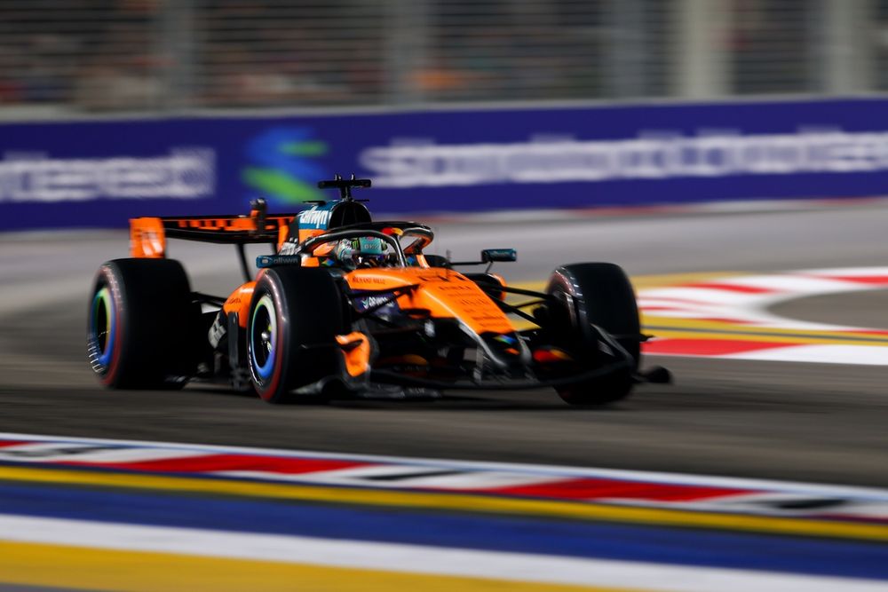 PaddockSignal's tweet photo. McLaren's handling fix may have to wait until 2027.
Andrea Stella says upcoming downforce upgrades will not solve the car's underlying characteristics.
More fundamental changes are needed for the MCL41.
Source: Autosport
#F1 https://t.co/VVHAMdc9Sc