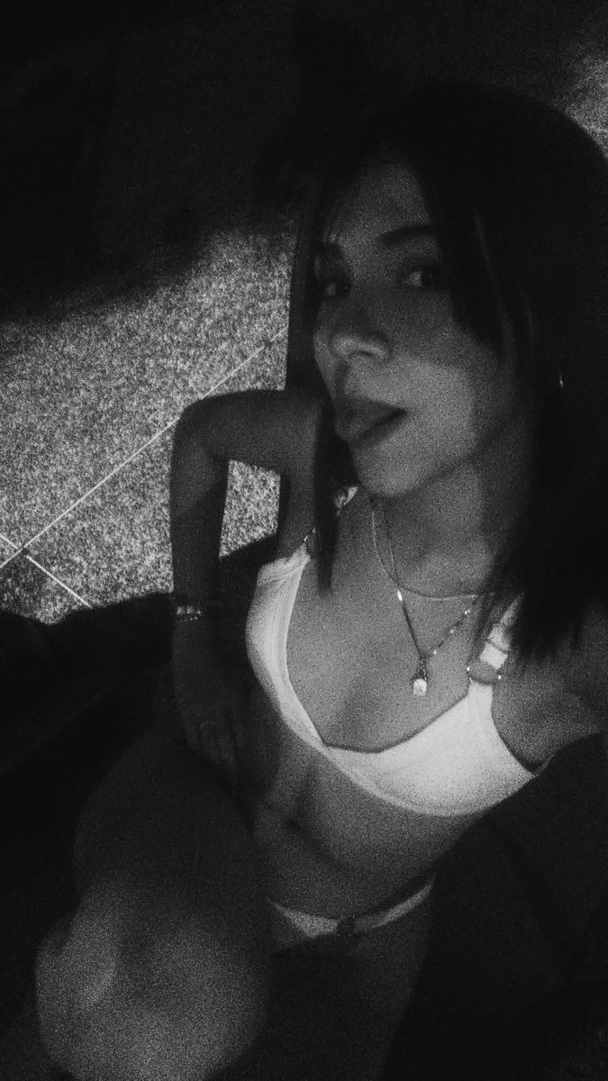 nosoyyvall's tweet photo. hola? https://t.co/oO1SiwNkF5