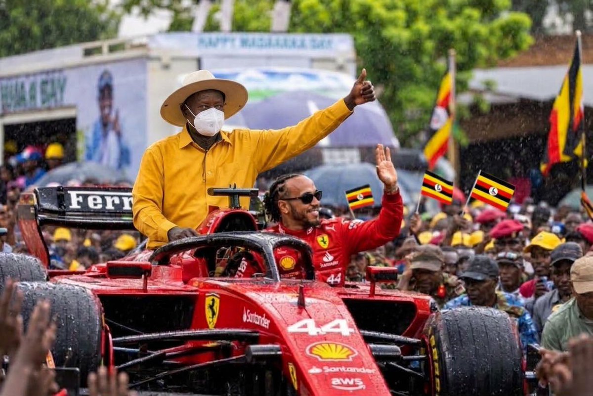 AbbottBirungi's tweet photo. Museveni campaigning in 2031 https://t.co/LfrFsflIe1