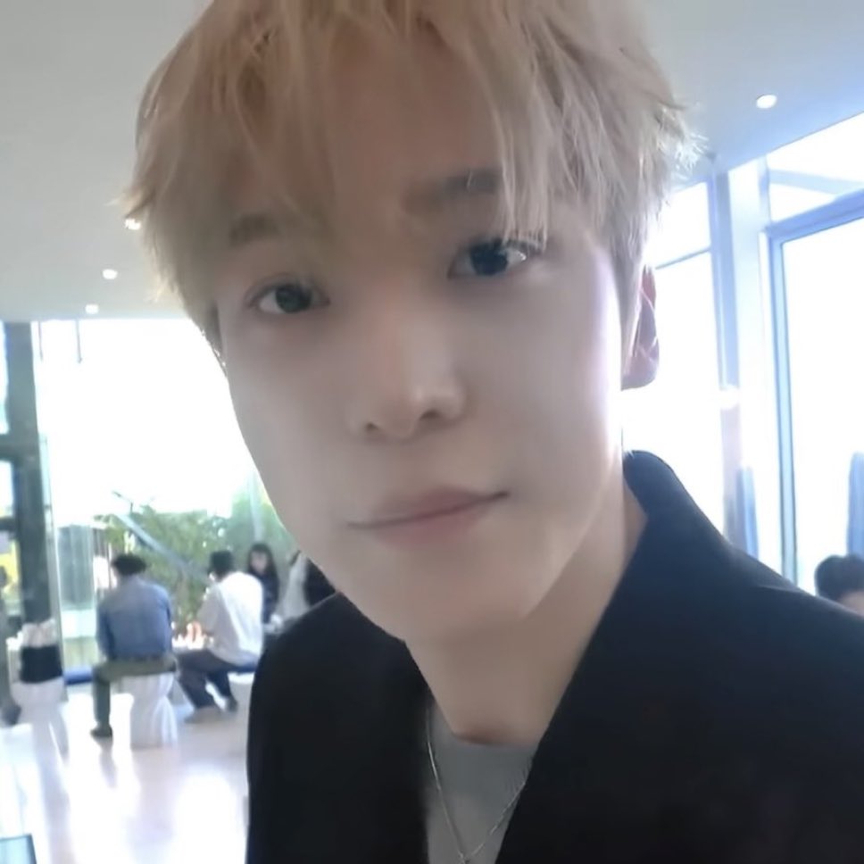 dhxlwl's tweet photo. (털썩) https://t.co/h1vjEyHN0T