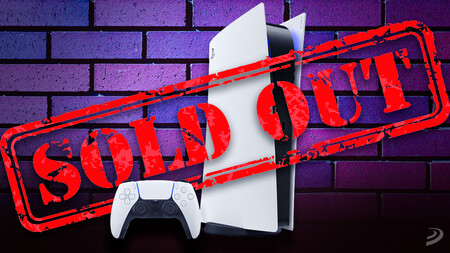 MaxPlayersPod's tweet photo. ⚠️IMPORTANTE:

¿Podría haber problemas para comprar una PS5 estas Navidades?

La situación empieza a ser preocupante de cara a la campaña navideña y al lanzamiento de GTA VI.

No sólo PS5 Pro es el problema, ahora PS5 Slim también. 

PS5 Pro lleva semanas con problemas de disponibilidad en distintos mercados, incluida España. Y ahora también hay señales de posibles dificultades de suministro de la PS5 estándar.

El encarecimiento de la memoria y otros componentes añade presión a los costes de fabricación, aunque no está confirmado que sea la causa directa de esta escasez.

No significa que vayan a desaparecer las consolas de las tiendas, pero sí conviene estar atentos si tenéis pensado comprar una.

Y aquí está la paradoja: Sony tiene en GTA VI uno de los mayores reclamos para vender consolas, pero podría encontrarse con dificultades para atender toda esa demanda.

¿Pensabais esperar a Navidad para comprar vuestra PS5?