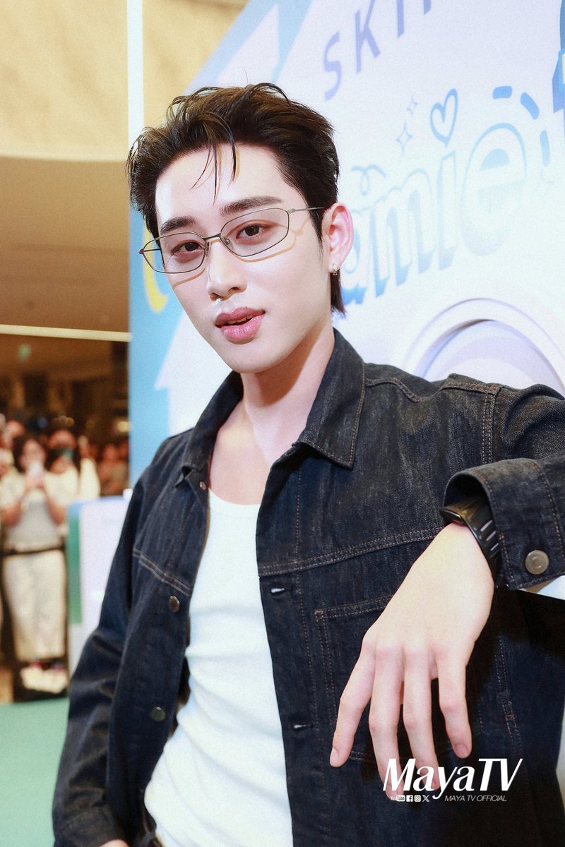 mayaonline2002's tweet photo. Snapshot #MAYATVOFFICIAL | “เอส ศุภ” #est_rvp at “Skin Editor : Famie Fest”#SkinEditorFMFxEstWesley

Interview📽🔗https://t.co/Pga6Esim3M

EST WESLEY GLOW TOGETHER

#SkinEditorFamieFest https://t.co/pjihCB0GIW