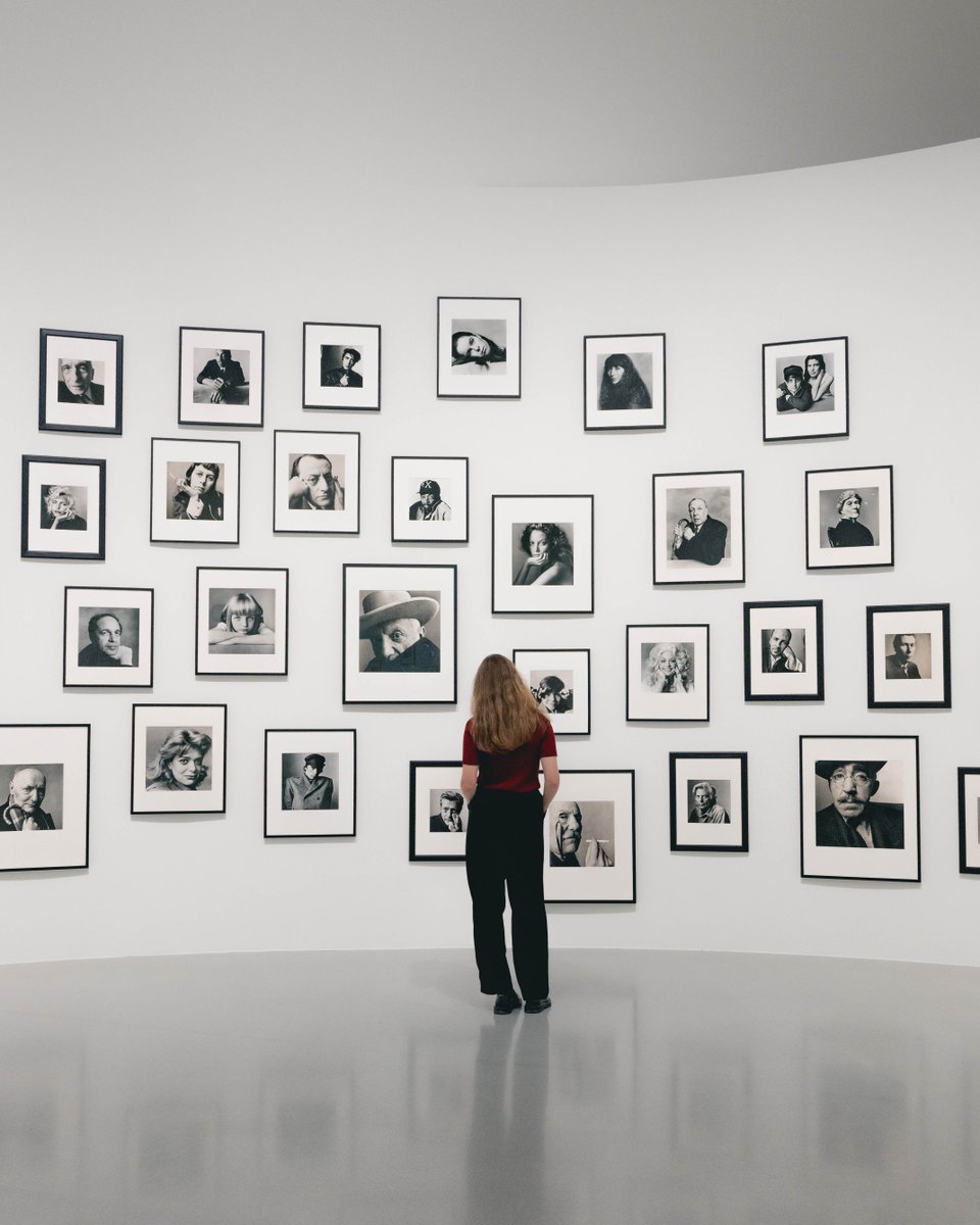 BourseCommerce's tweet photo. 🗞️ « La nouvelle exposition de la Collection Pinault, à Paris, offre une leçon éblouissante et subjective de photographie. »  @Telerama

👉 https://t.co/azQSdJ8OEj https://t.co/nHDsADJzqi