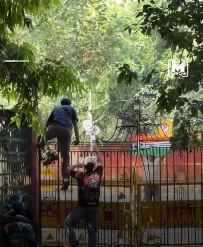 RShivshankar's tweet photo. For the unforgivable "crime" of jumping a gate. Unfurling tri-color. For breaking terms of an undertaking. For trying to stay relevant here's what they got slapped with: 
BREAKDOWN OF THE SECTIONS IN THE 2 FIRs FILED AGAINST CJP LEADERS INCLUDING DAS AND RANKA. 

1- FIR No 289/26 PS Connaught Place u/s 223a/332/61(2) dated 13.10.2026 

*Section 223(a)*
*Disobedience to an order duly promulgated by a public servant*
Disobeying a lawful order passed by a public authority, where such disobedience causes or tends to cause danger to human life, health, safety, or a riot/affray.

*Section 332*
*House-trespass in order to commit an offence*
Entering or remaining in someone's property unlawfully (house-trespass) with the intention of committing a punishable crime inside.

*Section 61(2)*
*Criminal Conspiracy*
When two or more persons agree to commit an illegal act (or an act that is not illegal by illegal means), making the agreement itself punishable as a conspiracy.

2- FIR No 128/26 dated 13.10.2026 u/s   221/115(2)/132/121(1)/3(5) PS Parliament Street were registered against them.

*Section 221*
*Obstructing a public servant in discharge of public functions*
Voluntarily obstructing any public worker or official while they are trying to perform their official duties.

*Section 115(2)*
*Voluntarily causing hurt*
Intentionally inflicting physical pain, injury, or simple hurt to another person (equivalent to old Section 323 IPC).

*Section 132*
*Assault or criminal force to deter a public servant from discharge of duty*
Using physical force, assault, or resistance to stop a public servant from carrying out their lawful duty.

*Section 121(1)*
*Voluntarily causing hurt to deter a public servant from his duty*
Intentionally causing physical hurt to a public servant specifically to prevent or deter them from performing their official responsibilities.

*Section 3(5)*
*Common Intention (Joint Liability)*
States that when a criminal act is done by several people together in furtherance of a shared/common intention, every individual is liable for the act as if they did it entirely on their own (replaces old Section 34 IPC).