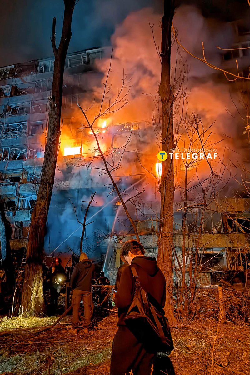 den_kazansky's tweet photo. Following Trump's announcement of an energy ceasefire, Ukraine halted attacks on Russian oil refineries.

Today, Russia launched a massive drone and missile strike on the Ukrainian energy sector. Civilians were killed and extensive damage was caused.

Trump deceived Ukraine and openly sided with Putin.