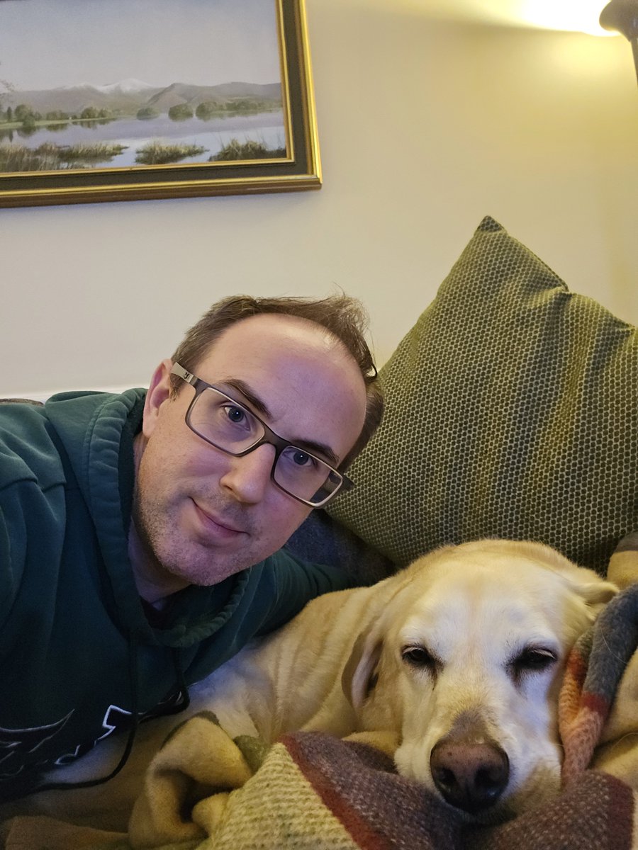 MikeyS86's tweet photo. Watching TV together ❤️ https://t.co/ccFbDHy1Or