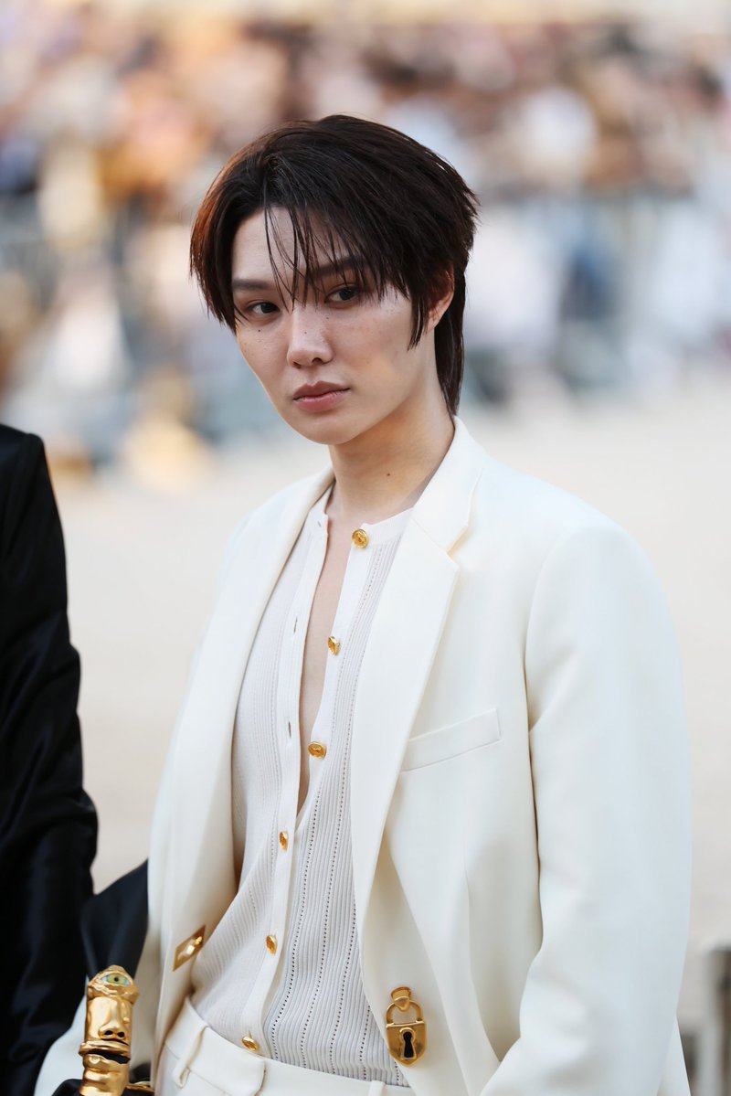 byyoursideknp's tweet photo. @TheePopCore We are soo proud of you Namping! Top male celebrity influencer for his first Paris Fashion Week appearance with Schiaparelli. ✨

#nampingster #Schiaparelli https://t.co/TYyEYyhRgy