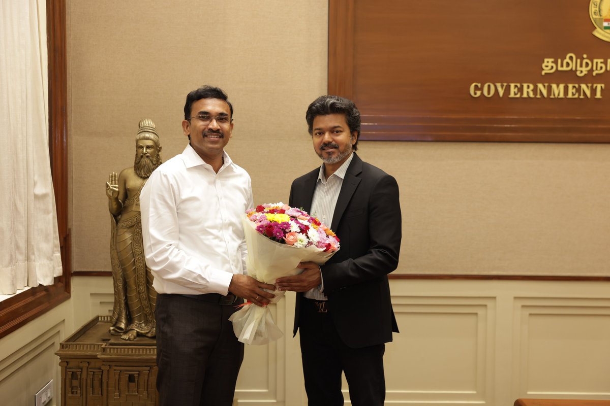 arunraajkg's tweet photo. இன்றைய தினம் எனது பிறந்த நாளை ஒட்டி   கழகத் தலைவர், மாண்புமிகு முதலமைச்சர் அண்ணன் அவர்களை தலைமைச் செயலகத்தில் சந்தித்து வாழ்த்து பெற்று மகிழ்ந்தேன்!

@TVKVijayHQ | @TVKPartyHQ | @TVKHQITWingOffl | @BussyAnand

#தமிழகவெற்றிக்கழகம் #TVK https://t.co/dqL91KMa31
