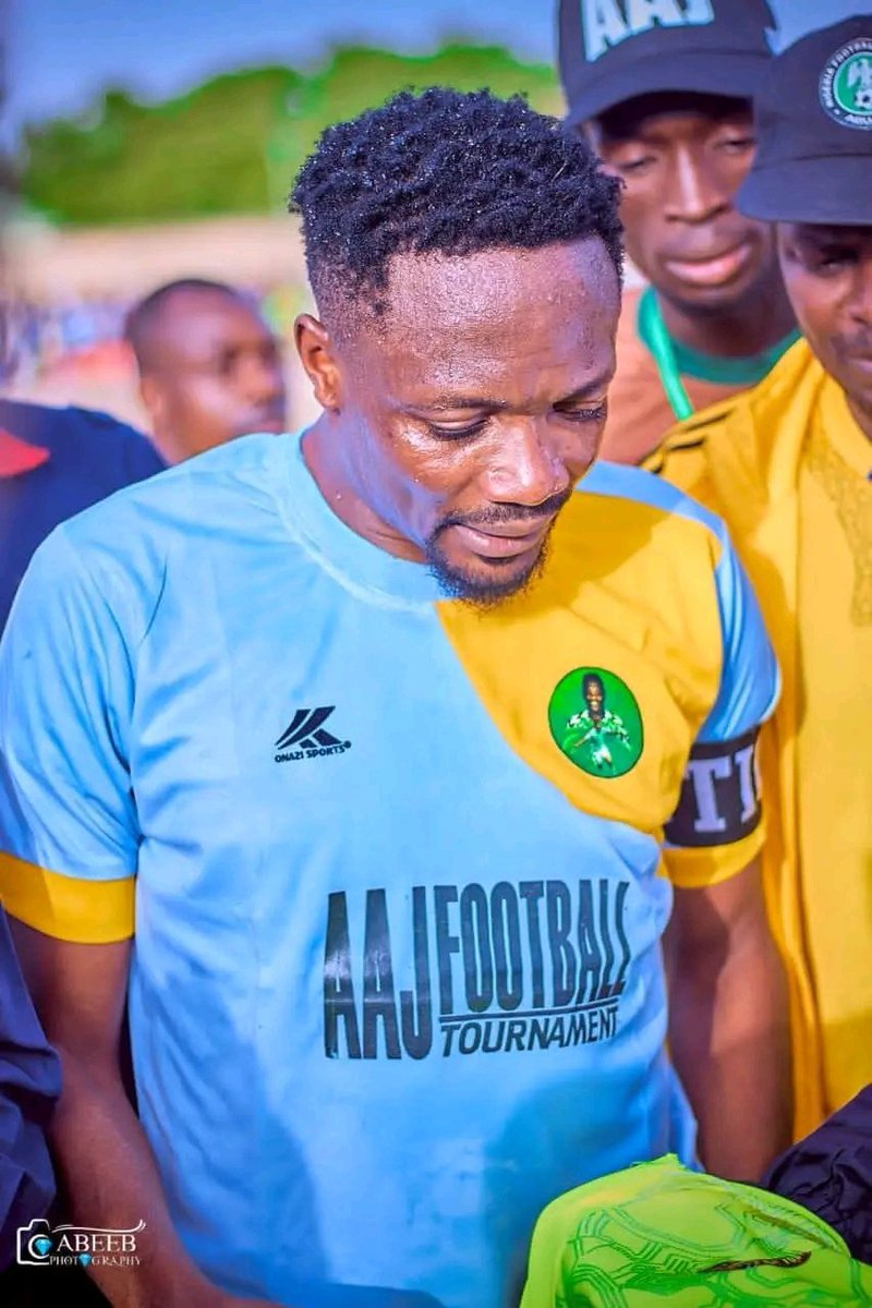 TimzingBitrus1's tweet photo. Allah Ya Kara lafiya de Governor 💛💚 I celebrate 🥳🥂 you today and always🎂🎁🍾🥂🥳🎉🎈❤️❤️❤️❤️❤️

Happy birthday 🥳🎉🎈 de Governor 💛💚 @Ahmedmusa718 https://t.co/8eVsVJSmLh