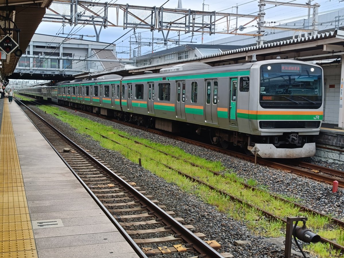 asama_ekimemo23's tweet photo. #鉄道の日
埼玉県民ぽい写真が久喜のE231しかない https://t.co/HDheJw2uu8