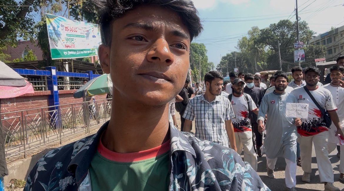 Shuvoo_Khan_71's tweet photo. মার্চ ফর ইনসাফ! 🇧🇩✊
#JusticeForHadi
#MarchForInsaaf
#JusticeForJuly https://t.co/VQ2QU9dHOj