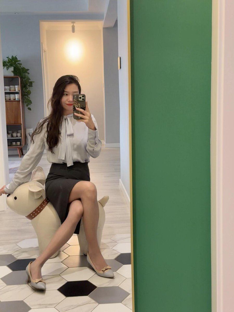 DoordashLieLive's tweet photo. 95后老师想找个知己，可以互相倾诉，释放一下生活压力，不深入家庭，真心希望在这里遇到一位聊得来的搭子。
#老师 #反差 https://t.co/rkss0pIuiI