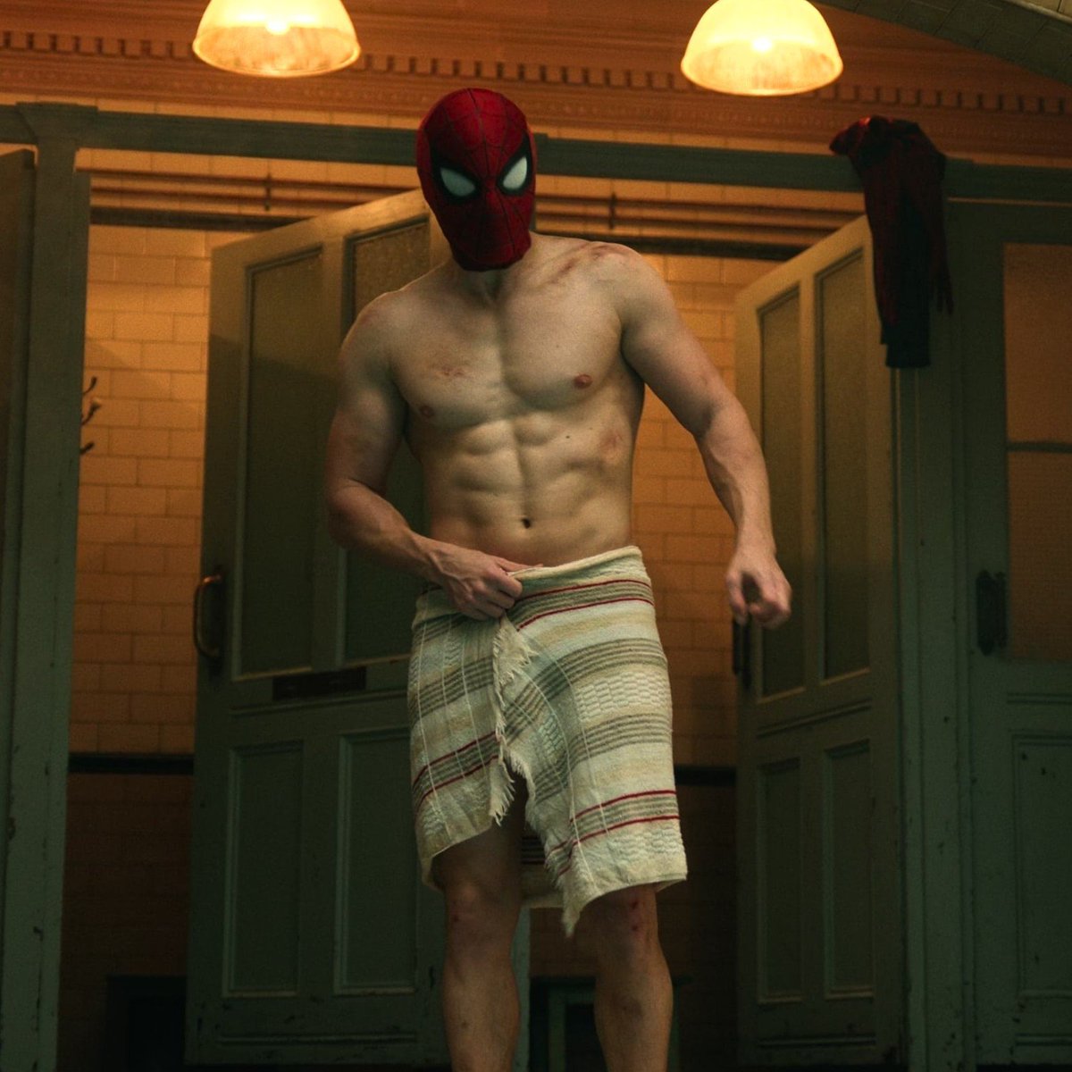 TomHolland4K's tweet photo. THEY MADE HIM A SHIRTLESS FUNKO POP 😭 https://t.co/lmS1LIrTn8