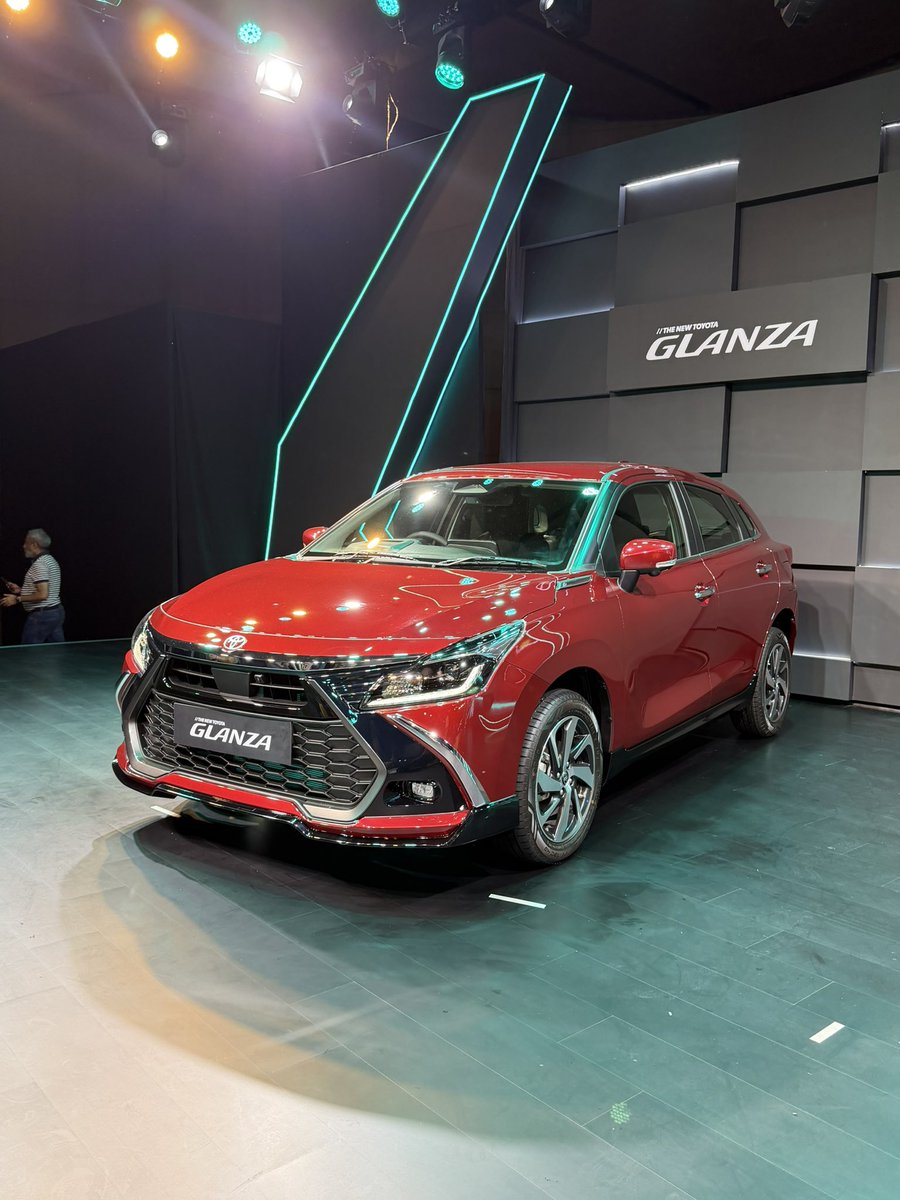 AarizRizvi's tweet photo. Toyota Glanza facelift launched, priced from ₹6.99 lakhs (ex-showroom)

Your thoughts on the front profile vs Baleno facelift?

I can’t decide which one is uglier to be honest 🤭 https://t.co/AhYfsbUbH7