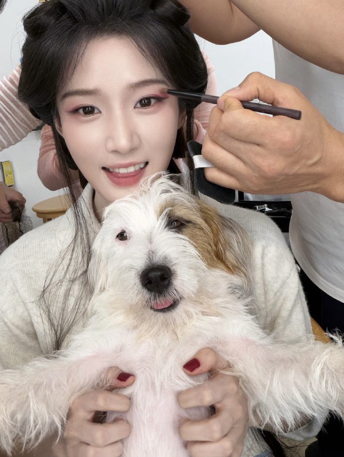 luvlyx520's tweet photo. 넘이뿌고기엽공😭🥹🥹🥹🥹🥹🫂🫂🫂😗 https://t.co/ac09vBWrL6