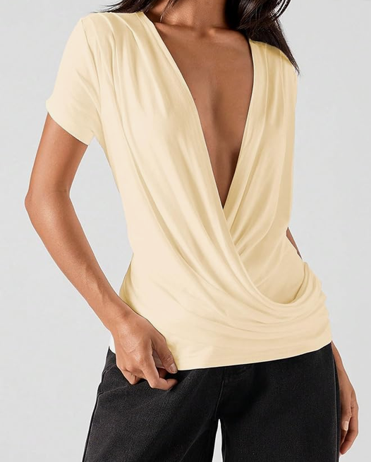 Squara_Fashion's tweet photo. 💖✨ Elevate your summer style with SOLY HUX! This fitted tee features a deep V-neck, elegant cowl neckline &amp; flattering draped design. Perfect for casual outings or chic summer looks! ☀️👚

Check it out: https://t.co/CoLSAeaVkj

#SummerFashion #WomensTops #OutfitInspo Affiliate https://t.co/D8U3pWNuJZ